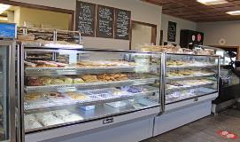 Doughbox-baked-goods-case