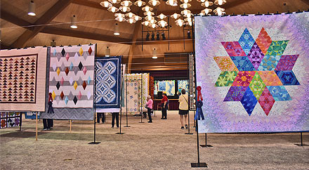 exhibit-quilt-show