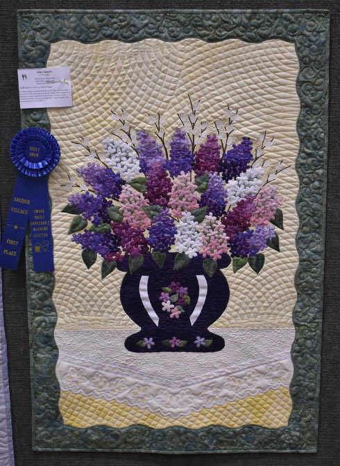 Small-Applique-Machine-Quilted-Winner-2024