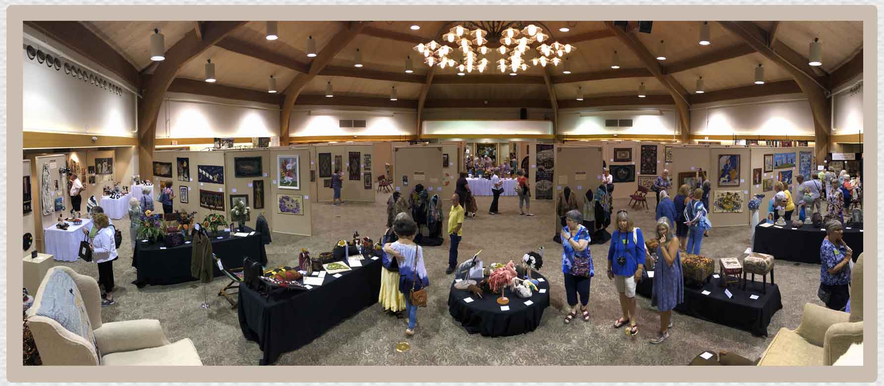 Exhibit-of-Rug-Hooking-view-from-stage