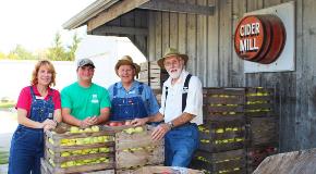 cider-mill-outside-employees