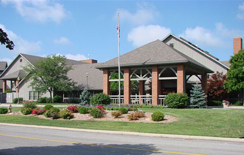Sauder Heritage Inn Exterior
